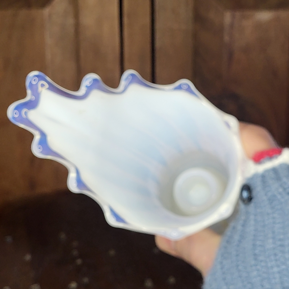 Fostoria "Heirloom" opalescent glass candleholder - Picture 14 of 17